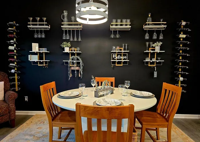 Modern Stylish Retreat Near