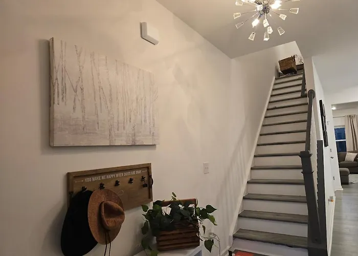 Modern Stylish Retreat Near * Winston-Salem
